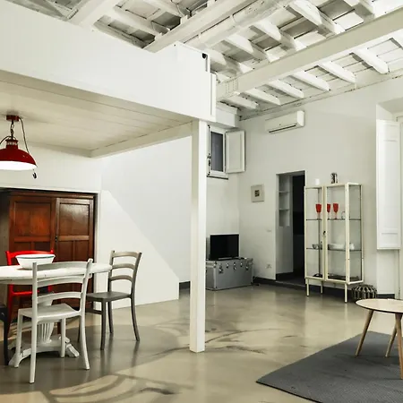 Stylish Loft In Monti Area, Near Colosseum Apartment